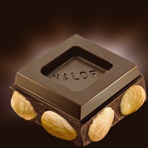ONZA CHOCOLATE PURO CON ALMENDRAS B