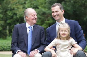 El Rey Juan Carlos, el Príncipe Felipe y la Infanta Leonor
