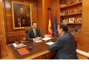 Felipe VI con Mariano Rajoy.  Foto: Twitter de Casa Real