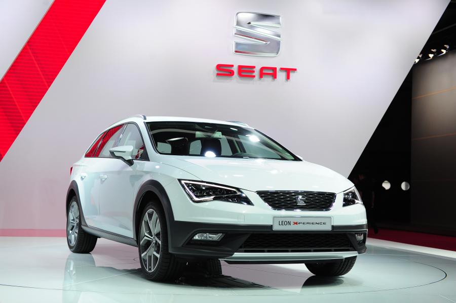SetRatioSize900650-SEAT-Leon-X-PERIENCE