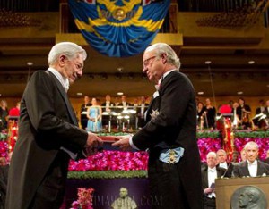 Vargas Llosa recibe el Premio Nobel