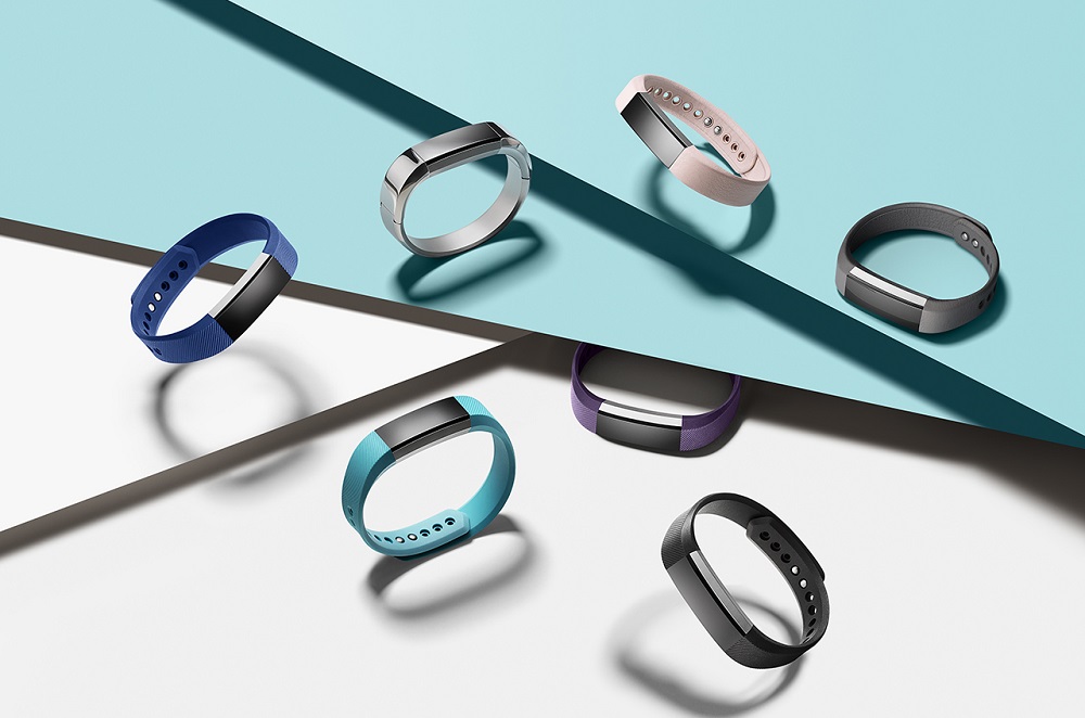 Fitbit-Alta-Family-1