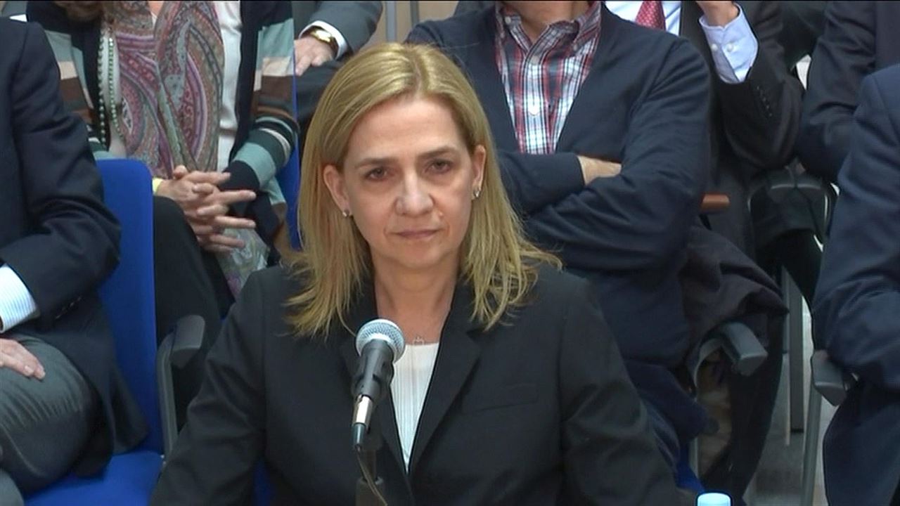 La Infanta Cristina, durante el juicio por el caso Nóos infanta-cristina-declaracion