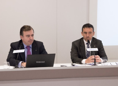 Francisco Botas, consejero delegado de Abanca, y Álvaro García Diéguez, director general de Abanca Seguros