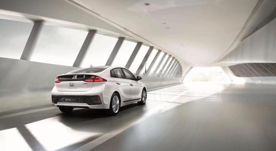 Hyundai-IONIQ-1