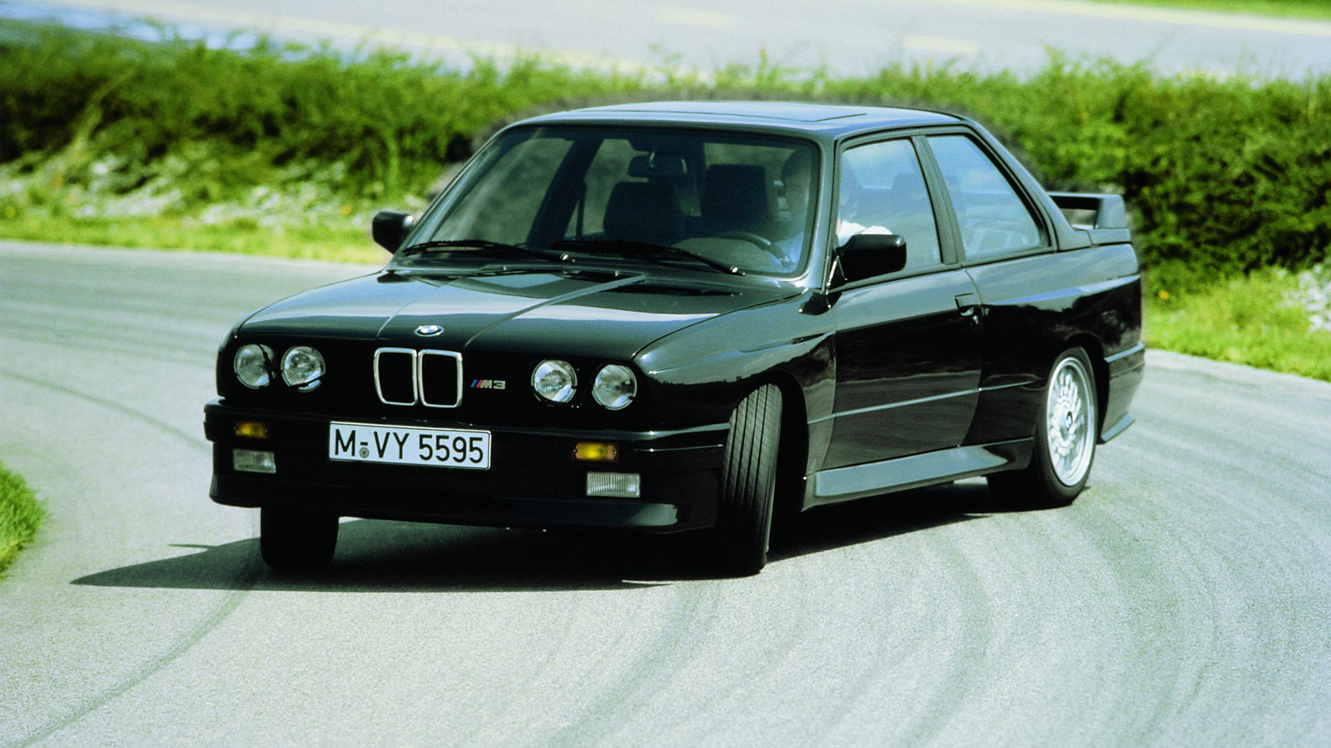 BMW-M3-e30