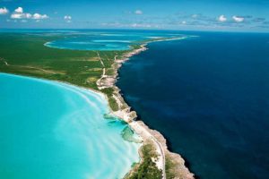 Sobrevolando Bahamas