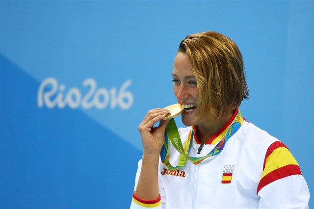 Mireia Belmonte con su segunda medalla de oro en Río