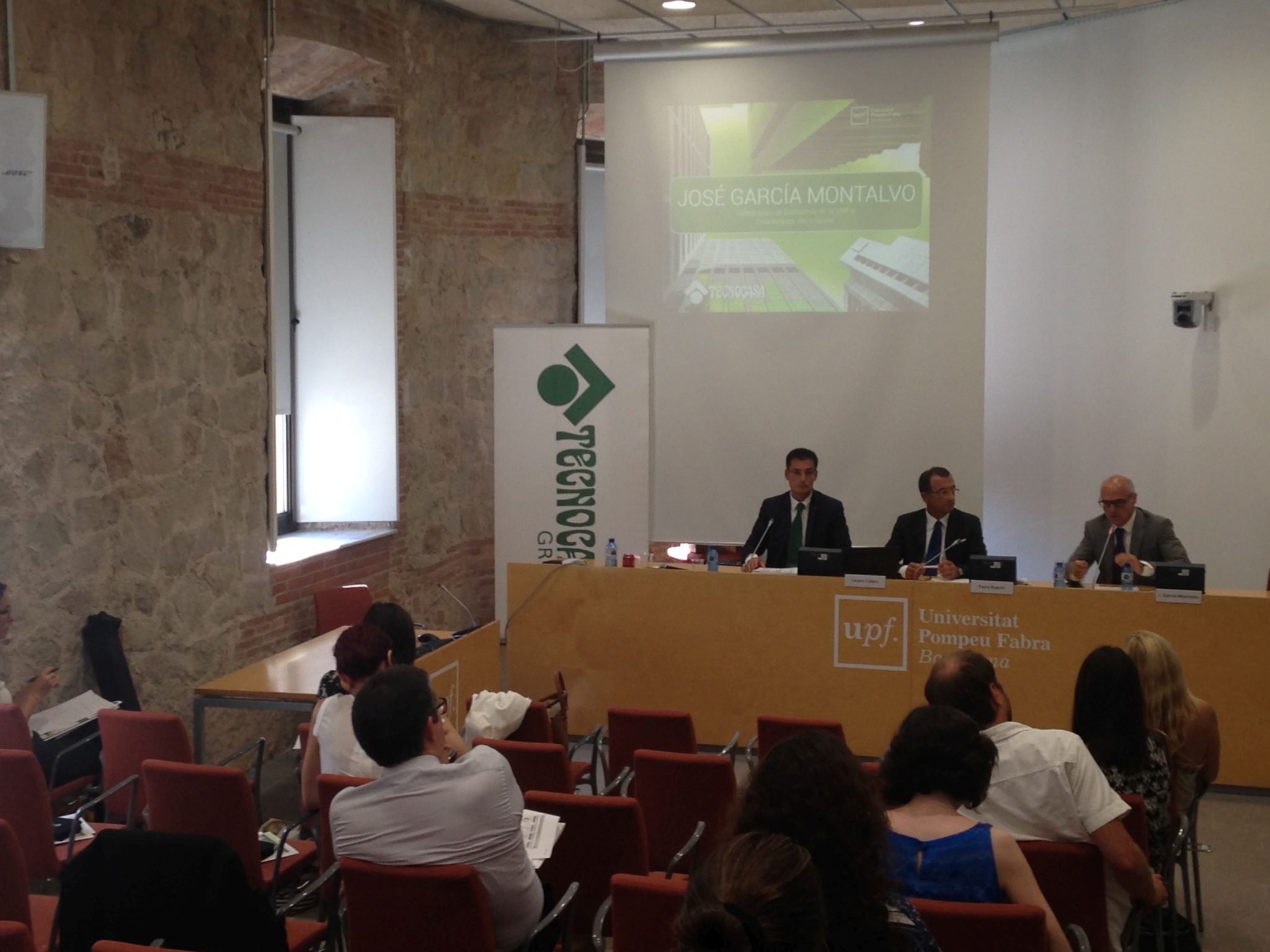 Grupo Tecnocasa - UPF - Informe sobre el mercado de la vivienda 20016-I