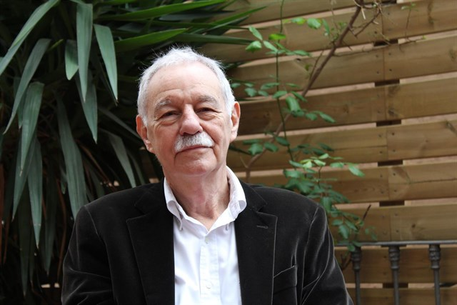 Eduardo Mendoza