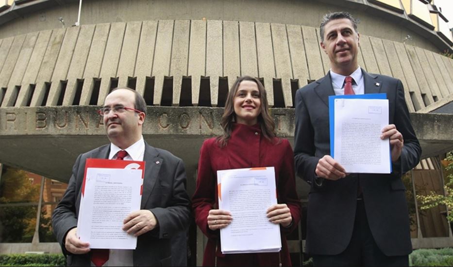 Miquel Iceta (PSC), Inés Arrimadas (Ciudadanos) y Xavier García Albiol (PP)