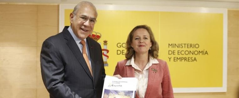 Ángel Gurría (OCDE) y Nadia Calviño, ministra de Economía