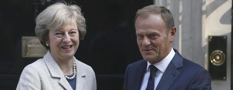 Theresa May y Donald Tusk