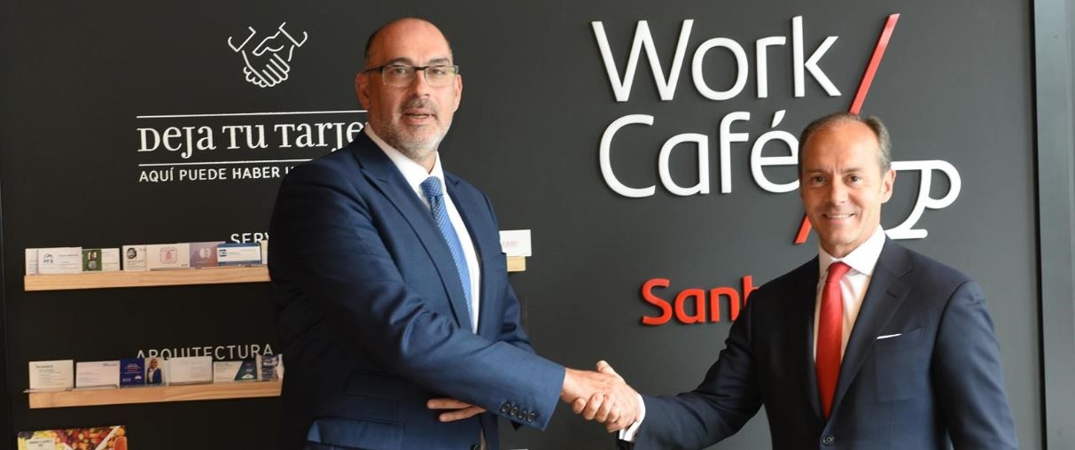 El presidente de Telefónica España, Emilio Gayo, y el consejero delegado de Santander España, Rami Aboukhair.