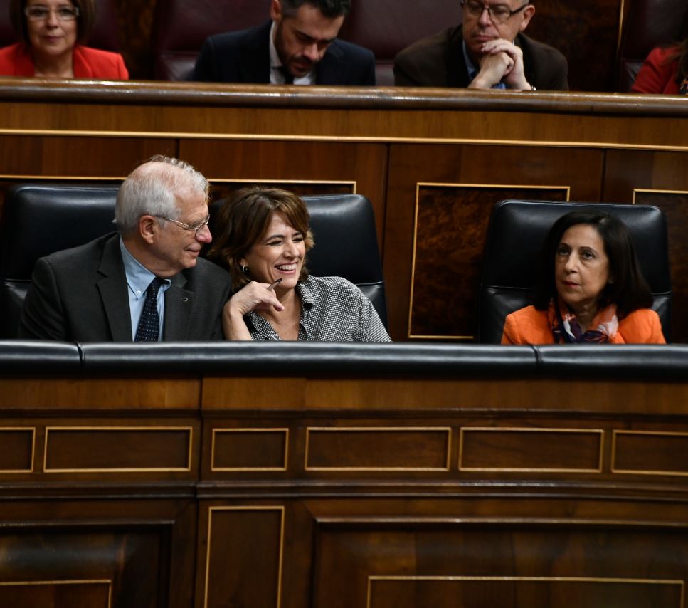 Margarita Robles y Josep Borrell en el Congreso