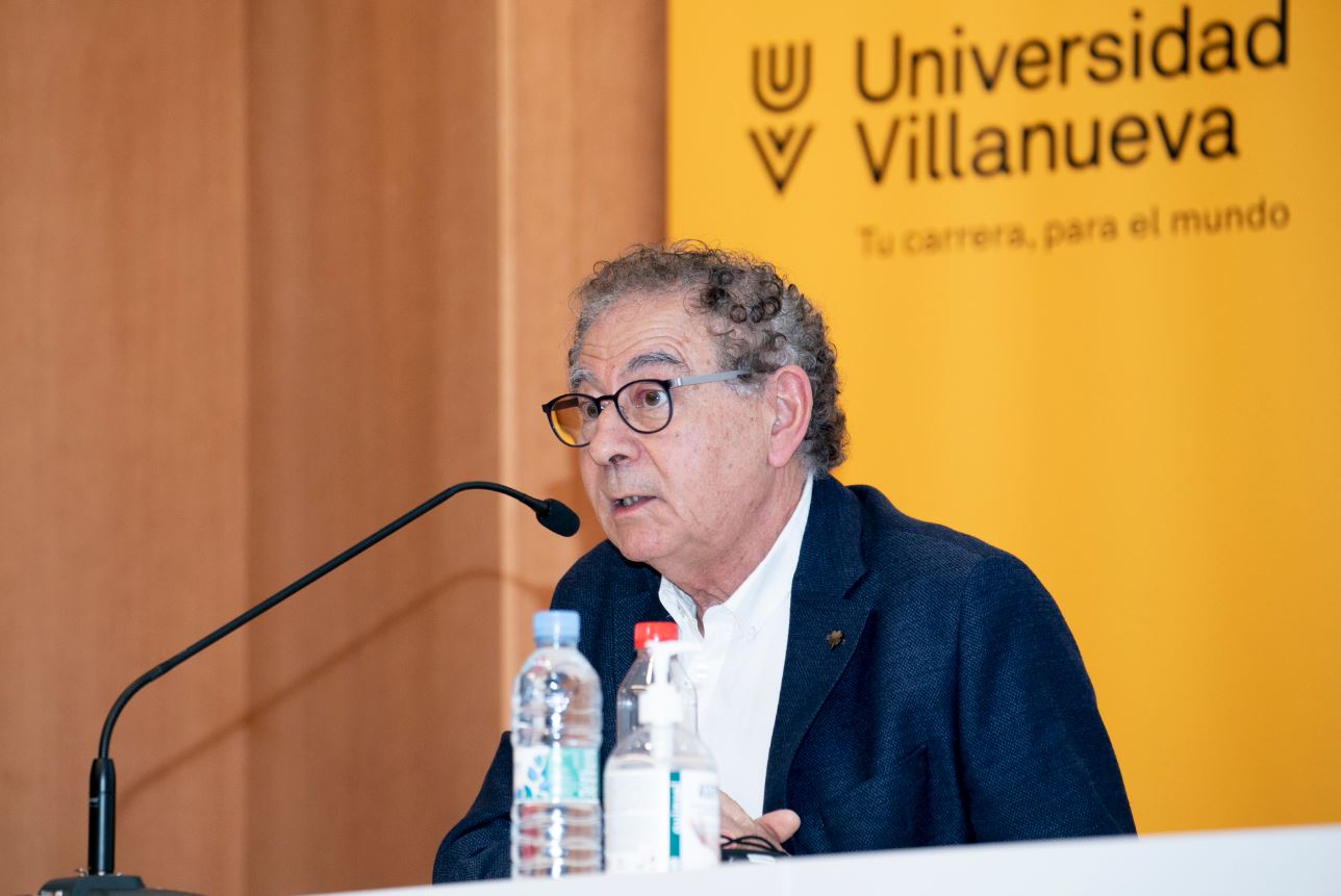 Roberto Verino en la inauguración del curso 2020-2021 del Diploma de Comunicación y Gestión de la Moda de la Universidad Villanueva