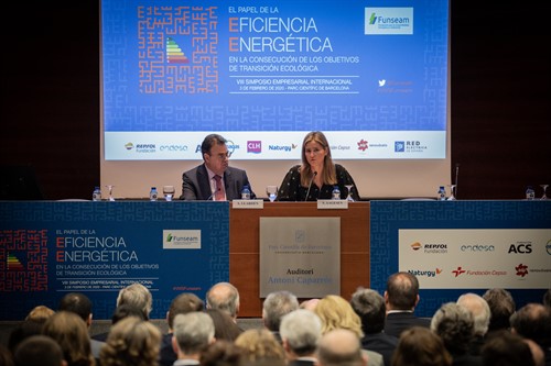 El presidente de Enagás, Antonio Llardén (i), junto a la secretaria de Estado de Energía, Sara Aagesen(d)