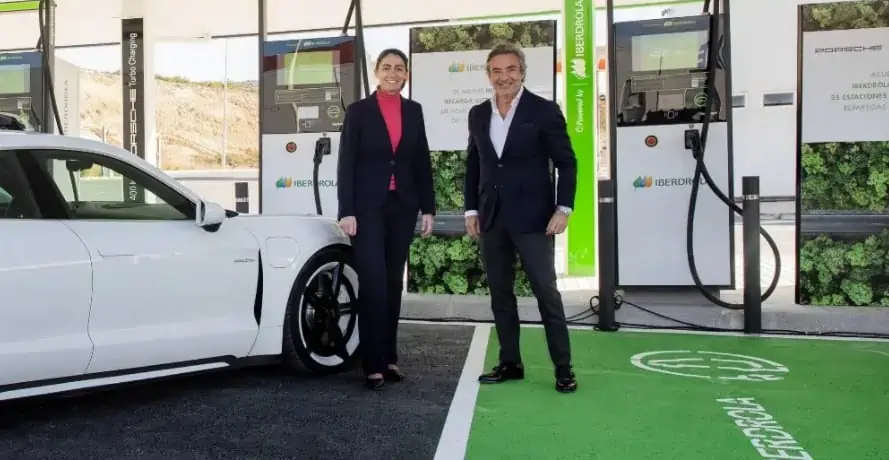 Iberdrola inaugura en Elche el mayor hub de recarga ultrarrápida para vehículos eléctricos del sur de Europa Foto: Iberdrola