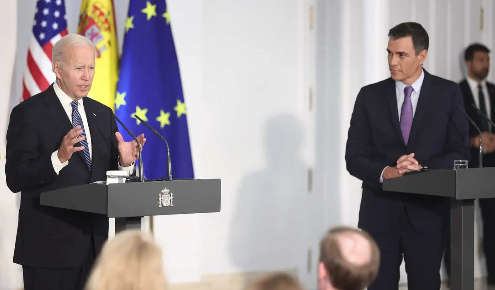 Joe Biden y Pedro Sánchez tras su reunión en la cumbre de la OTAN que se celebra en Madrid. E. Parra. POOL / Europa Press