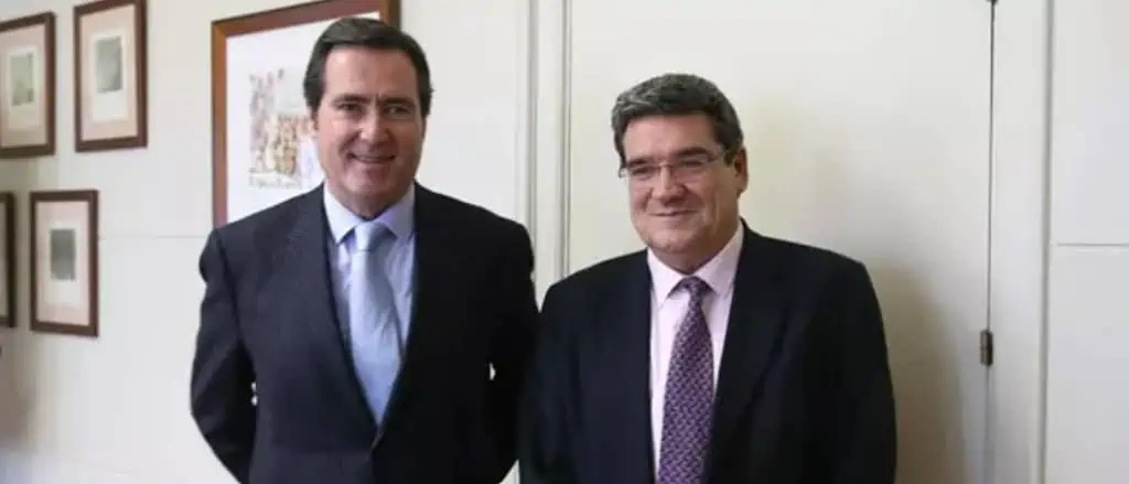 Antonio Garamendi (CEOE) y José Luis Escrivá