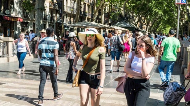España recibió 111,7 millones de pasajeros internacionales en 2025, un 5,9% más